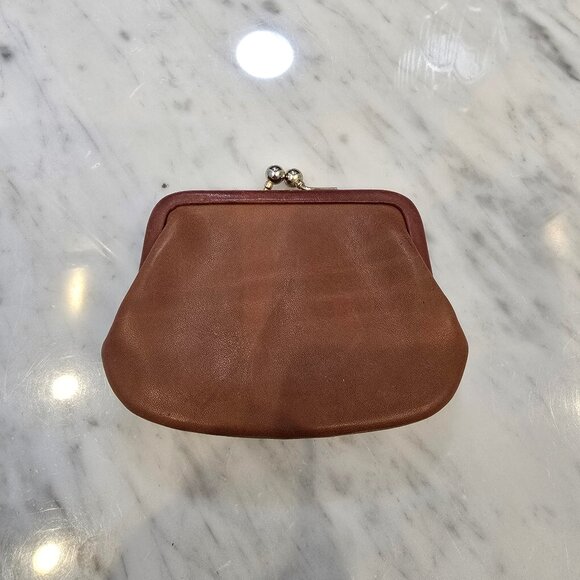 Coach Handbags - Coach Leather NWOT Kiss Lock Coin Purse